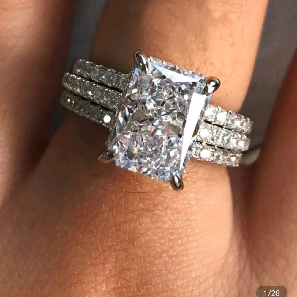 Sassified boutique design ring